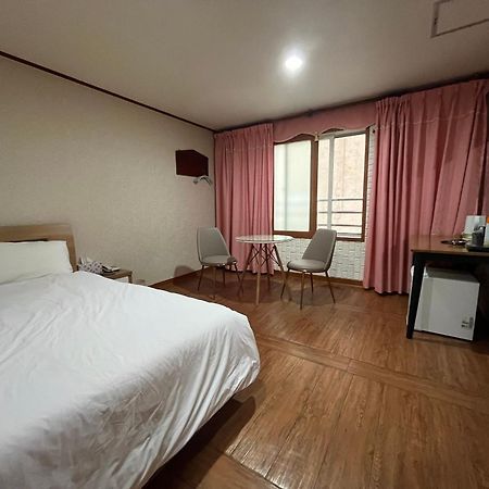 Oreum Motel 済州市 エクステリア 写真