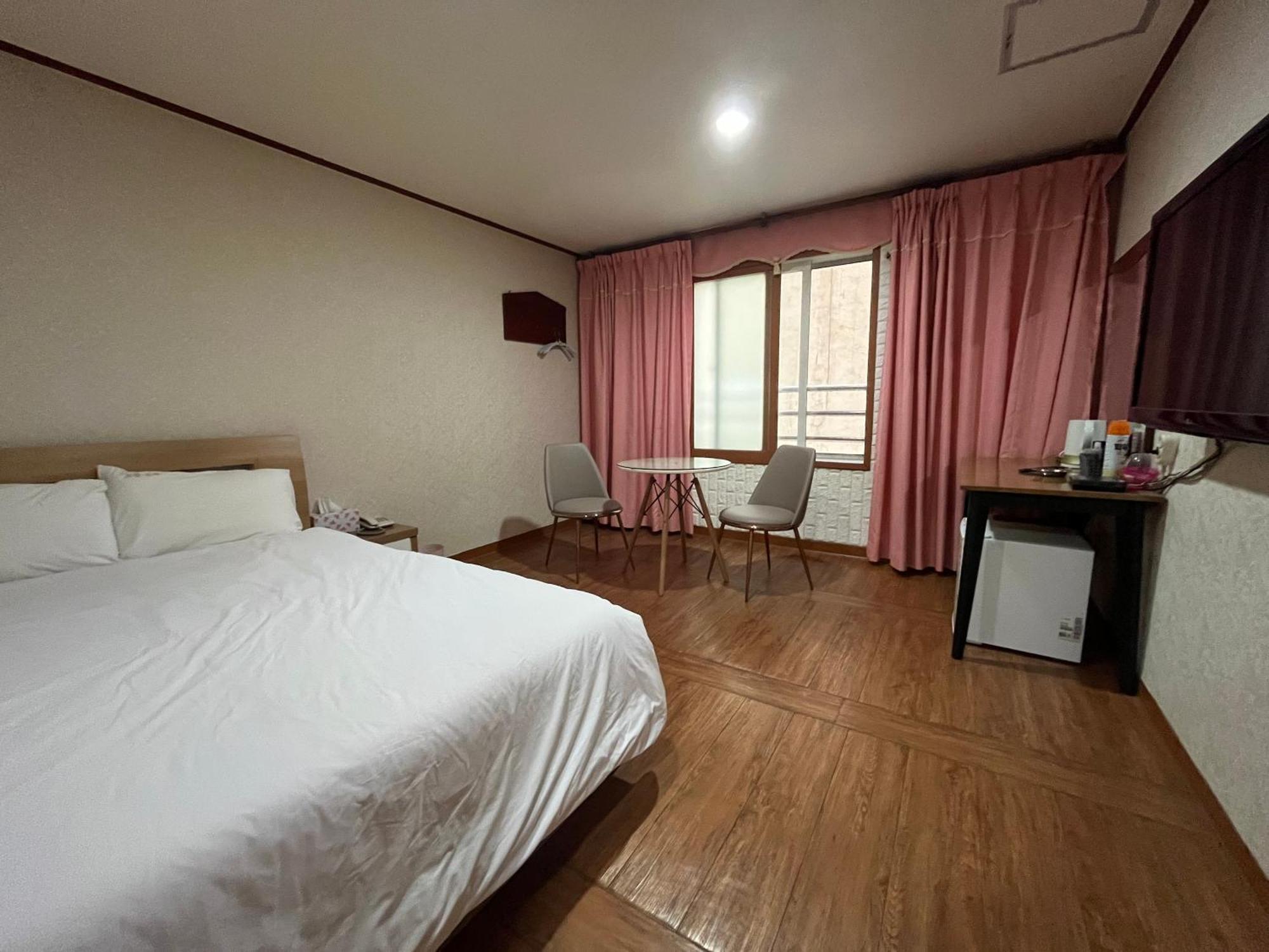 Oreum Motel 済州市 エクステリア 写真